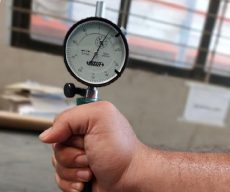 quality-check_Inspection With Bore Gauge